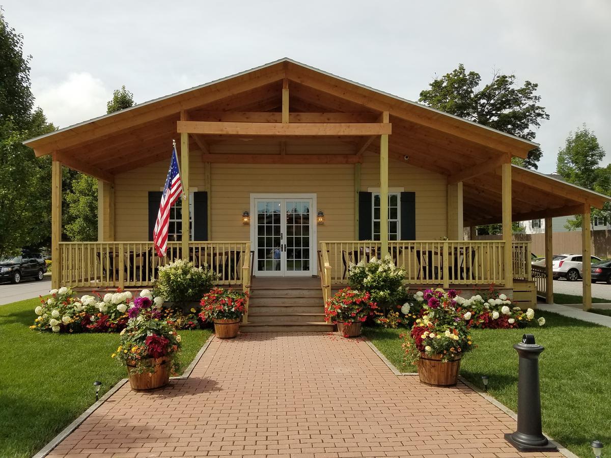 The Railroad Inn Cooperstown Eksteriør billede